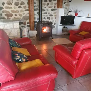 Hébergement de vacances Au Pied Du Chapelas